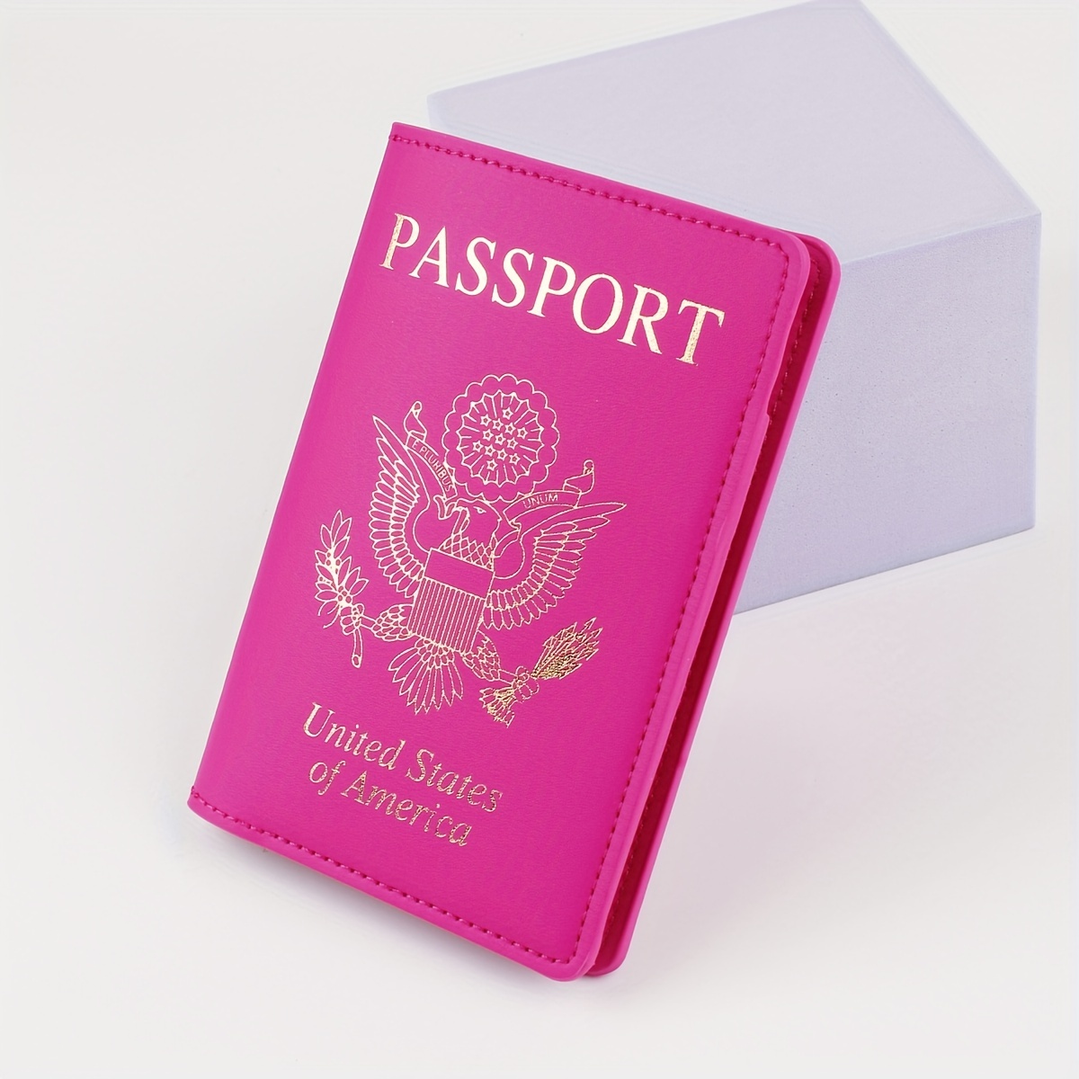 Passport Holder for Travel Ess - Women'S Essential Accessories recension och pris