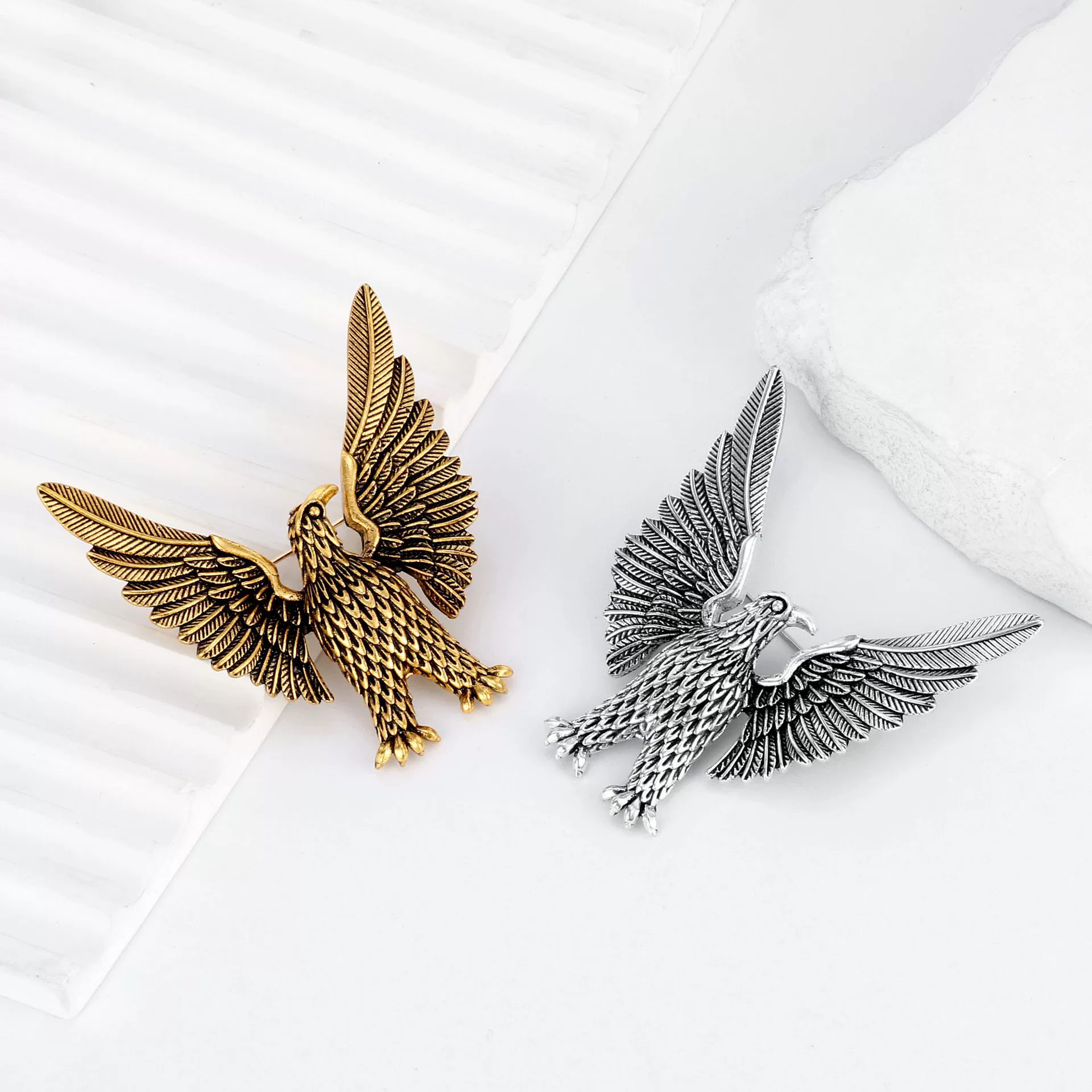 Rhinestone Eagle Pins for Wome - Women'S Eagles Accessories recension och pris