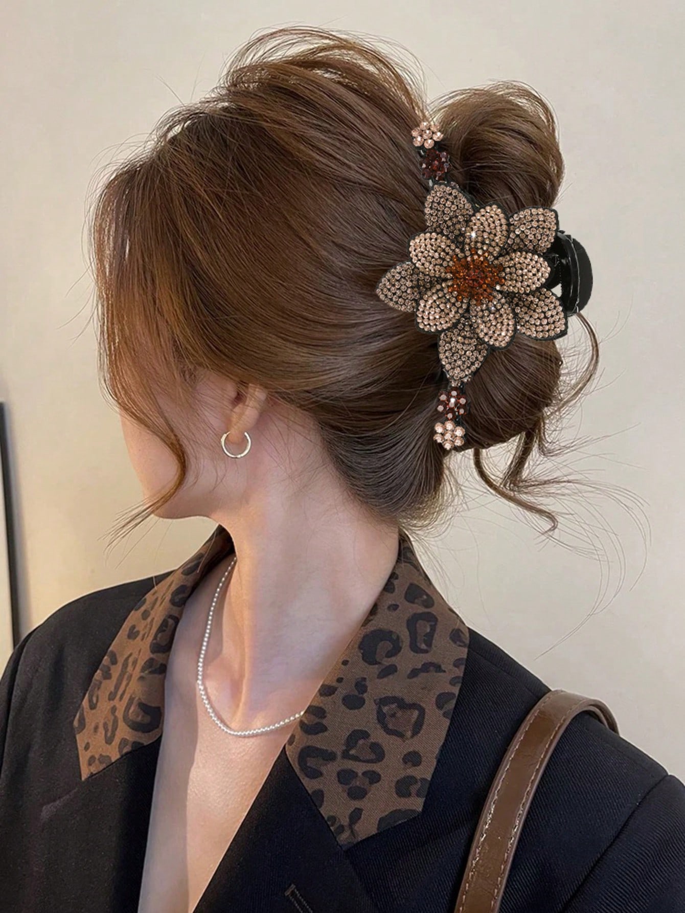 1pc Elegant Rhinestone Flower  - Women'S Essential Accessories recension och pris