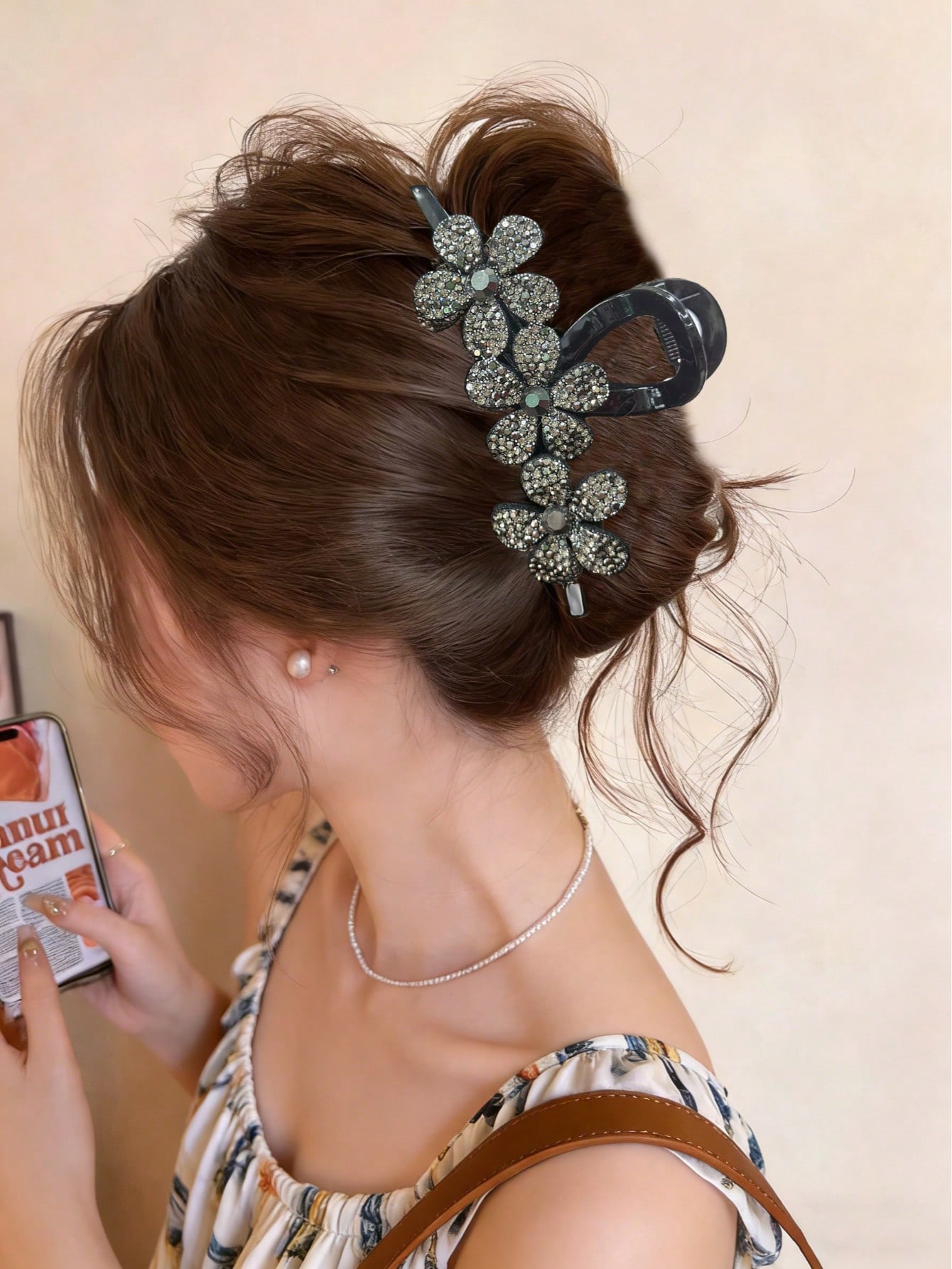 1pc Elegant Rhinestone Flower  - Women'S Essential Accessories recension och pris