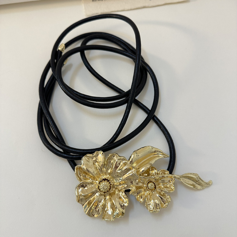 Fashion Design Metal Flower Wa - Women'S Jeans Accessories Chain recension och pris